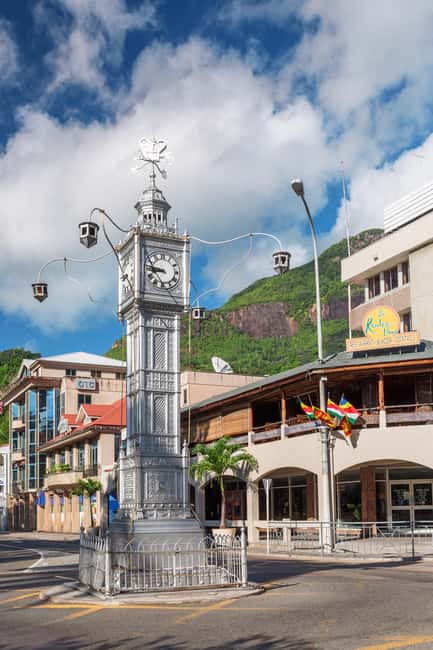 Full day Mahe Tour - Craft Village, arts and crafts, and souvenirs that feel local