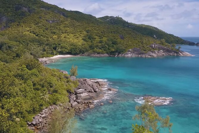 LGBTQIA, we look forward to seeing you | Island tour | Mahé | Seychelles - Price and what you’re really paying for