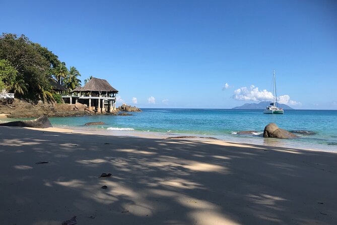 LGBTQIA, we look forward to seeing you | Island tour | Mahé | Seychelles - Takamaka rum and the spice garden, for the people who love flavors