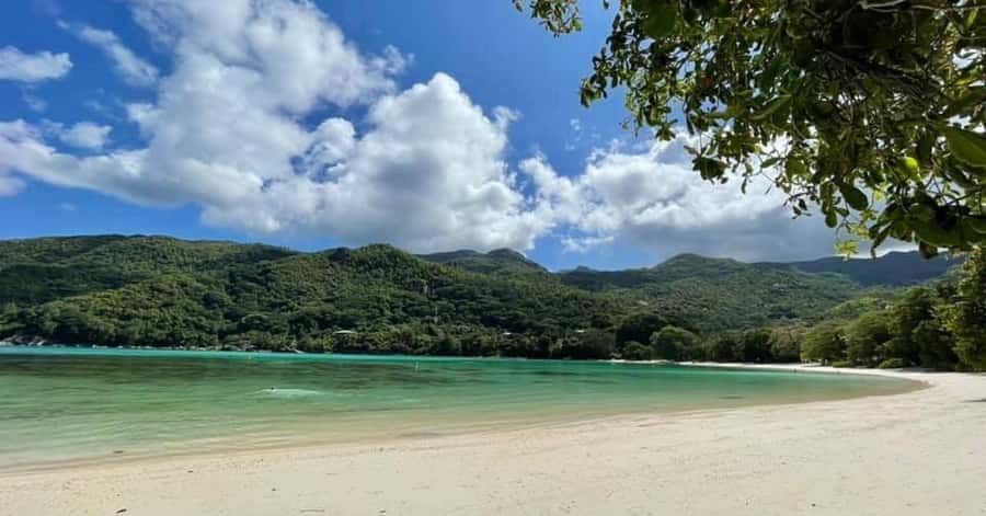 Mahé: Private Customizable Island Tour with Hotel Transfer - Spice garden, tea factory, and local production stops