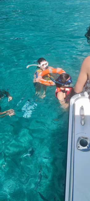 Praslin: Curieuse StPierre Guided Tour, BBQ & 2x Snorkeling - Meeting time and what to do before you arrive