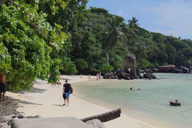 Private Airport Transfers To Somes Hotels ,Ferry,Port - Private Seychelles Transfers From Victoria, What You Really Get