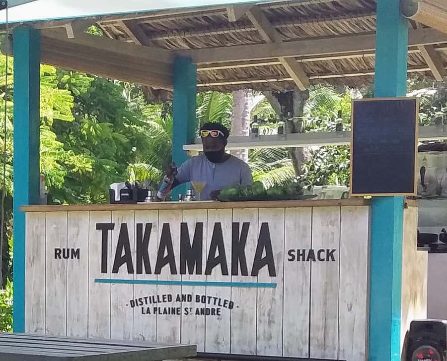 Private half day tour with free rum tasting - Victoria city center: small capital, big sensory mix