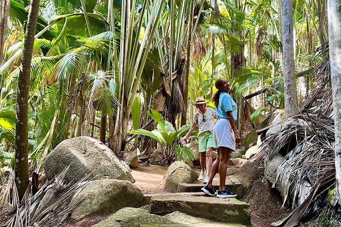 Private Tour of Praslin Island Seychelles - Lunch, Creole flavor, and what to budget
