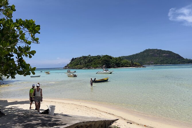Private Transfer in Seychelles - Price and Value for Up to 4 People