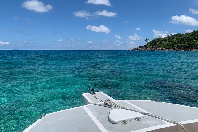Reef Safari - Snorkeling, Fish Feeding & Lunch (Shared Day Trip) - Cerf Island: Creole BBQ Lunch and Reef Time on a Beach