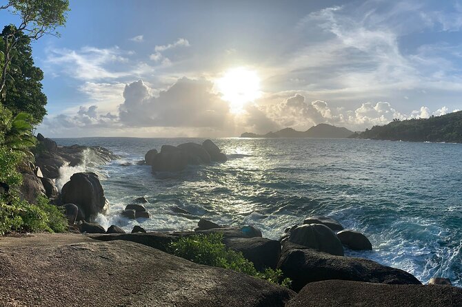 Rock Pool, dreamlike & unique experience | Mahé | Private hike | - Optional Lunch Stop for Local Food Without Stretching the Day
