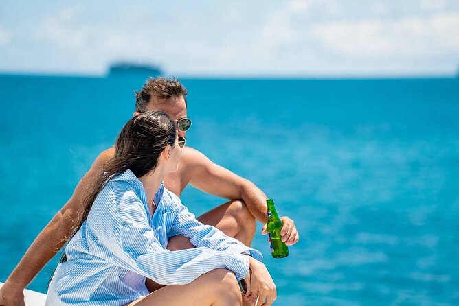 Sainte Anne Marine Park and Moyenne Island - A catamaran day that mixes sea life and island history