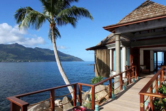 Seychelles Airport Private Round-Trip Transfers - What the meet-and-greet looks like at Seychelles International Airport