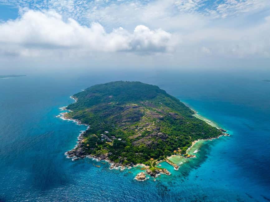 Sister, Coco, and Felicite Island: Seychelles Catamaran Tour - Onboard Oplezir Catamaran: Space, Crew Style, and the Comfort Details